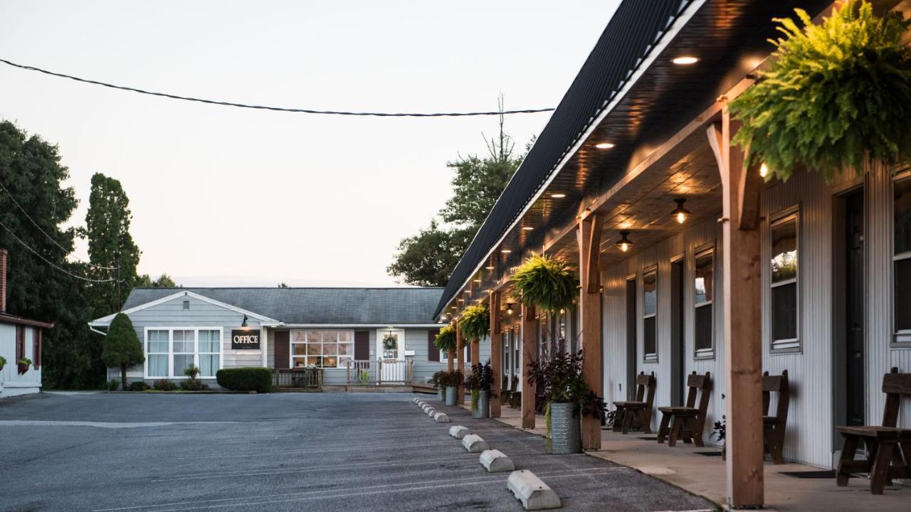 ホテル The Carriage House At ストラスバーグ エクステリア 写真